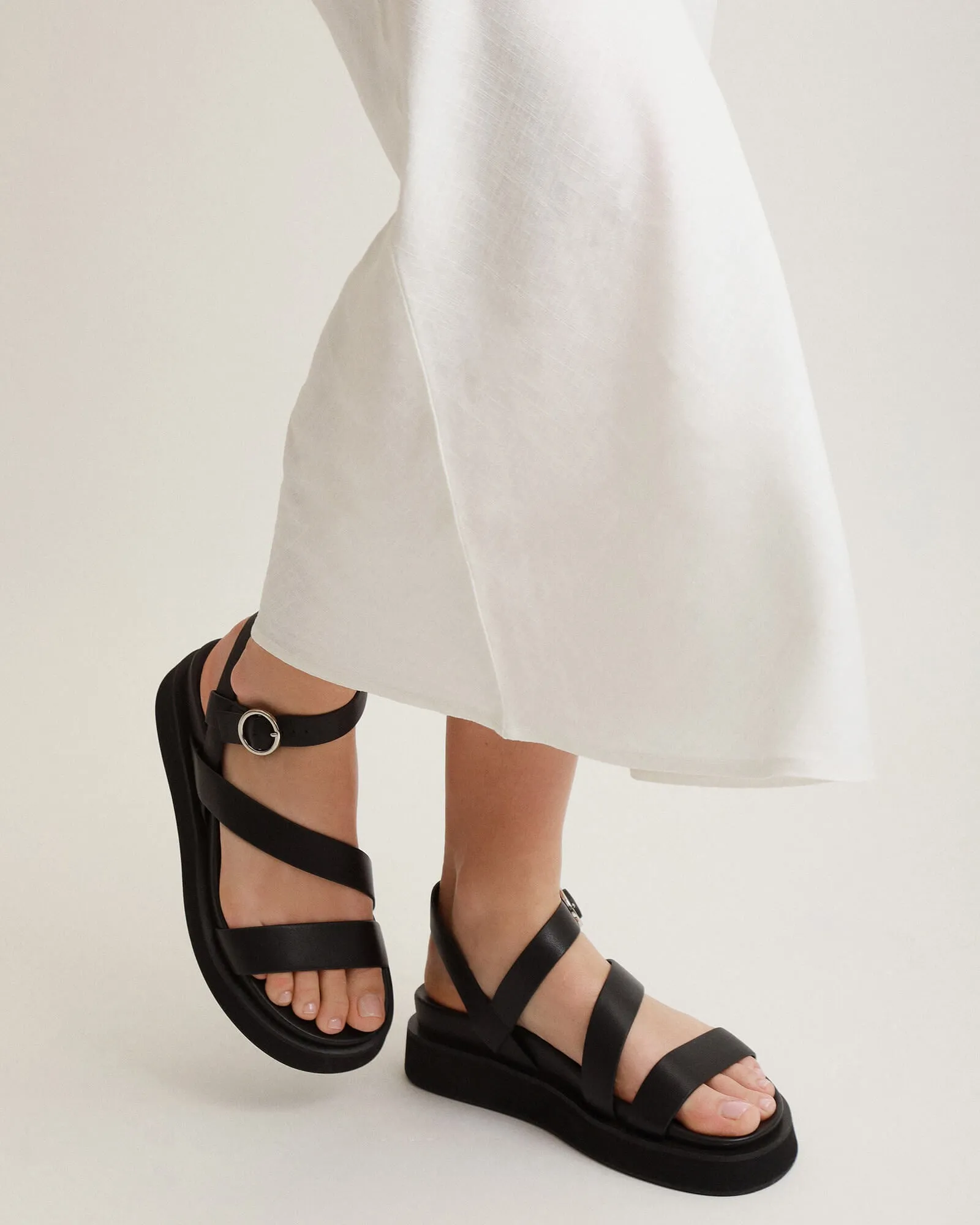 MARAIS FLAT SANDALS BLACK LEATHER